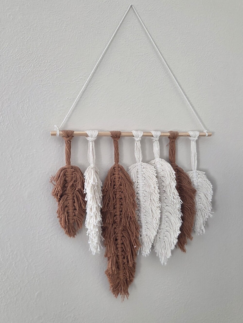 Boho Macrame Feather Decor Brown Beige Wall Hanging Teen Bedroom Living Room